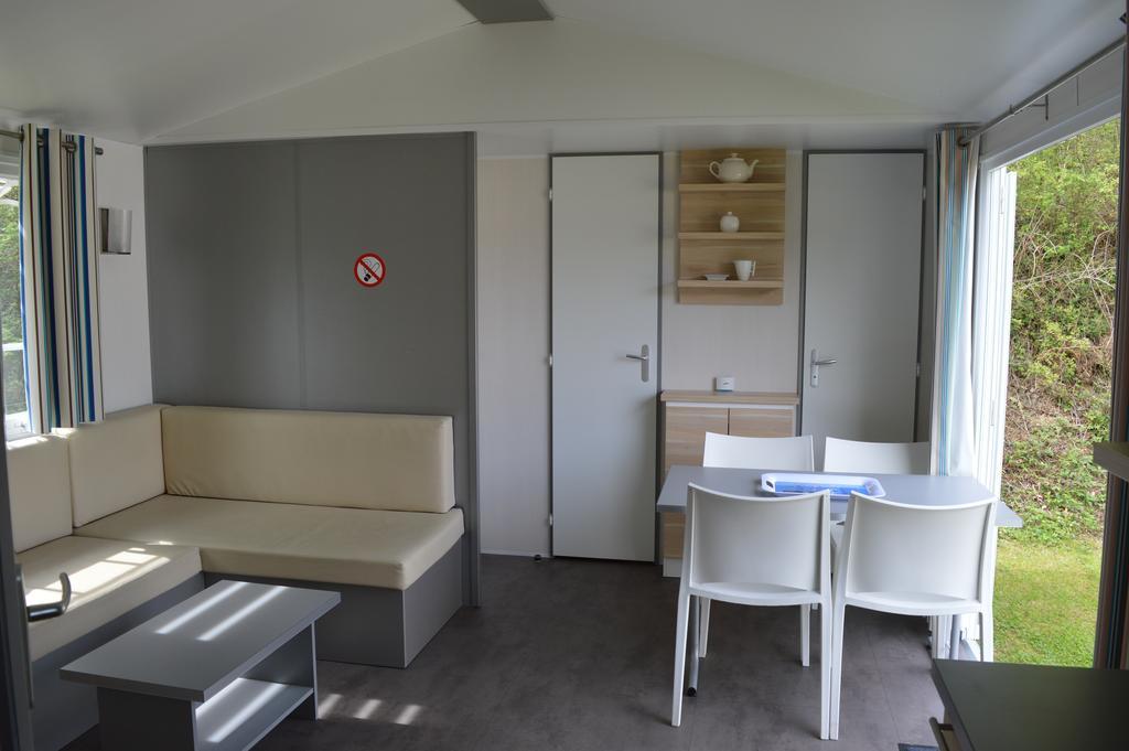 Verblijfpark Ardinam Olloy-sur-Viroin Δωμάτιο φωτογραφία